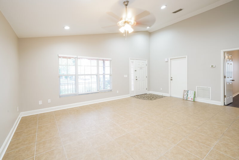 3,760/Mo, 603 Wave Crest Cir Valrico, FL 33594 Living Room View