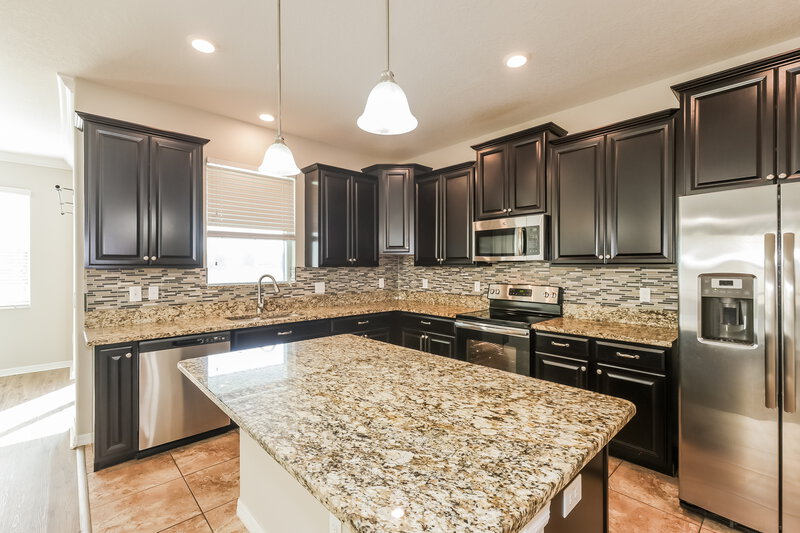 2,220/Mo, 13946 Lugano Ct Hudson, FL 34669 Kitchen View 2