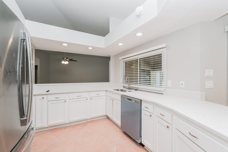 3,850/Mo, 311 Clearfield Ave Spring Hill, FL 34606 Kitchen View