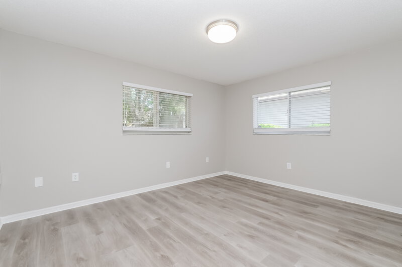 3,850/Mo, 311 Clearfield Ave Spring Hill, FL 34606 Bedroom View 2