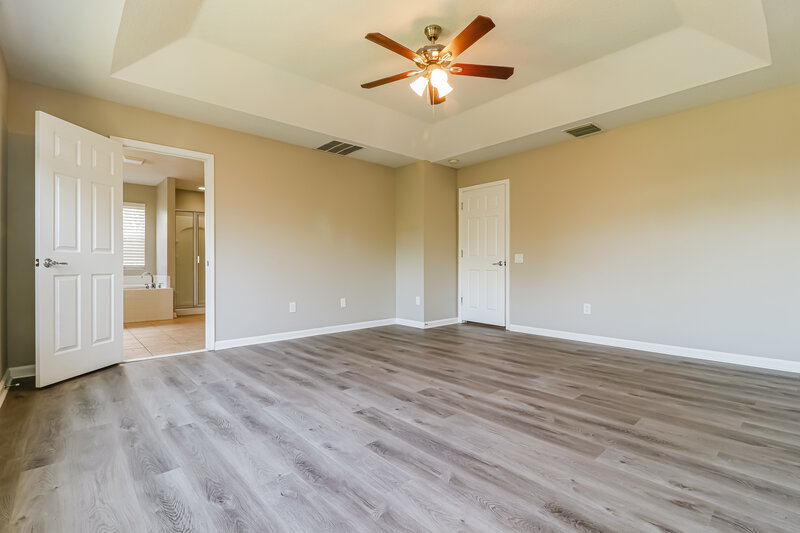 2,235/Mo, 13945 Crater Cir Hudson, FL 34669 Main Bedroom View 2
