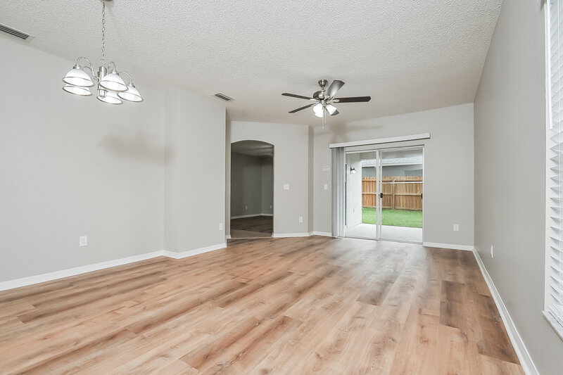 2,410/Mo, 6917 Summer Harbor Ln Riverview, FL 33578 Living Room View