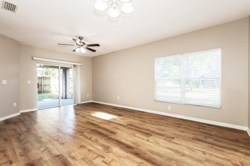 2,260/Mo, 6917 Summer Harbor Ln Riverview, FL 33578 Living Room View