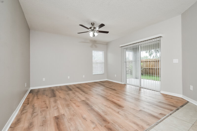 2,410/Mo, 6917 Summer Harbor Ln Riverview, FL 33578 Family Room View