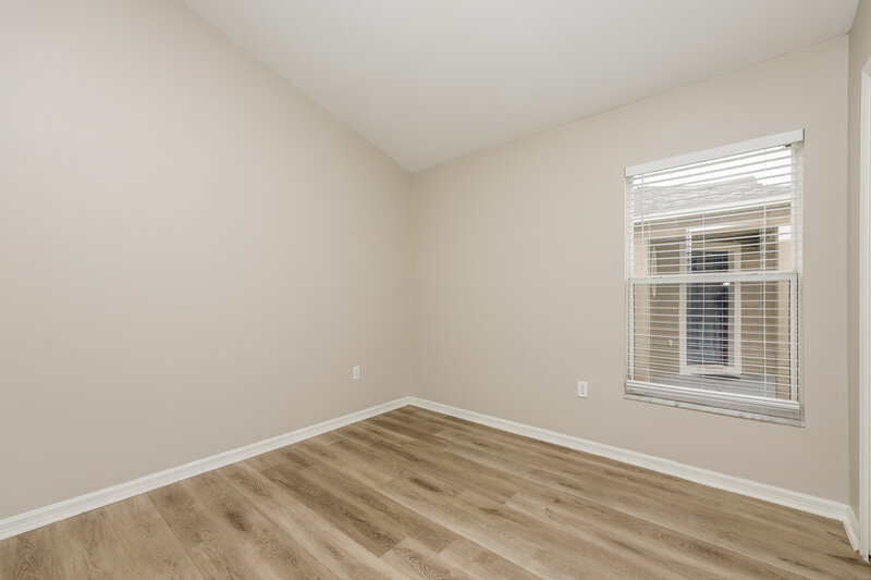 2,175/Mo, 447 Maple Pointe Dr Seffner, FL 33584 Bedroom View 2