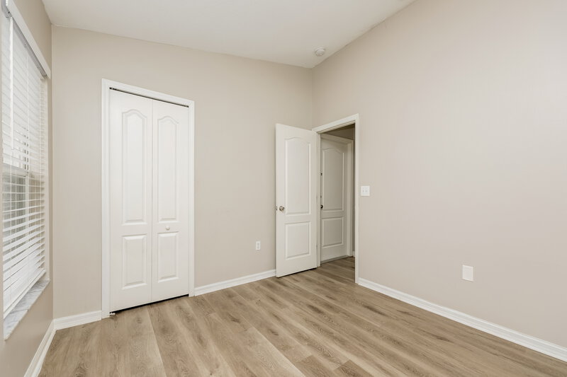 2,175/Mo, 447 Maple Pointe Dr Seffner, FL 33584 Bedroom View 3