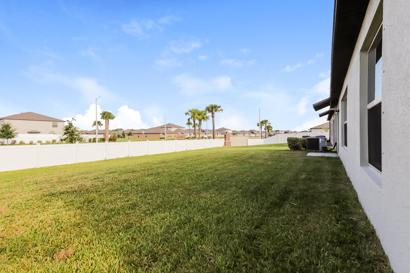 2,365/Mo, 13605 Willow Bluestar Loop Riverview, FL 33579 Exterior View