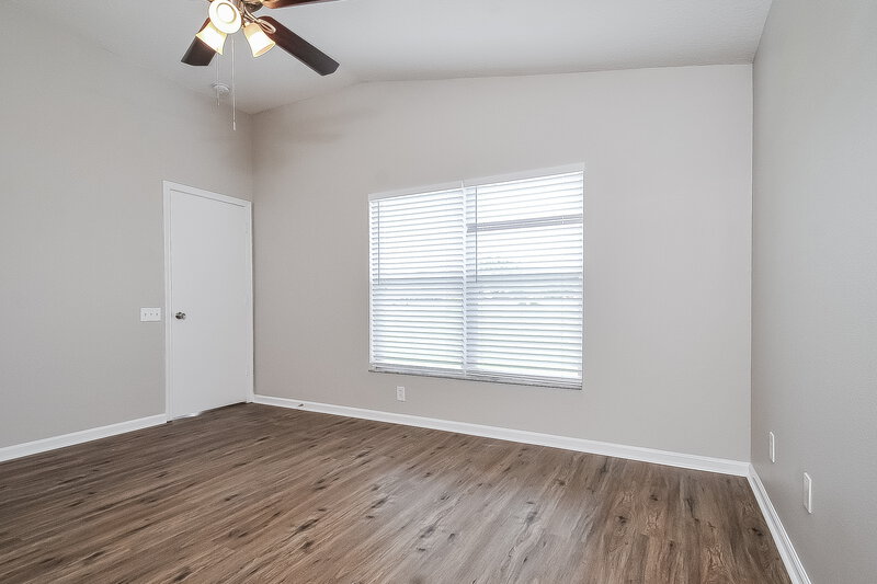2,395/Mo, 10313 Hunters Haven Blvd Riverview, FL 33578 Main Bedroom View