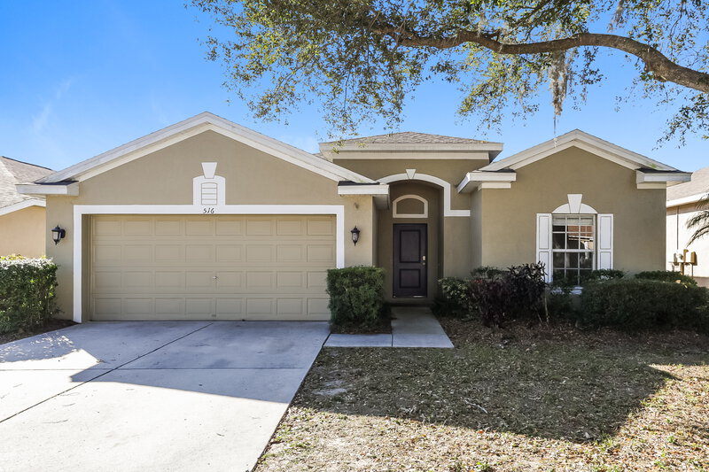 2,115/Mo, 516 Magnolia Pointe Ct Seffner, FL 33584 External View