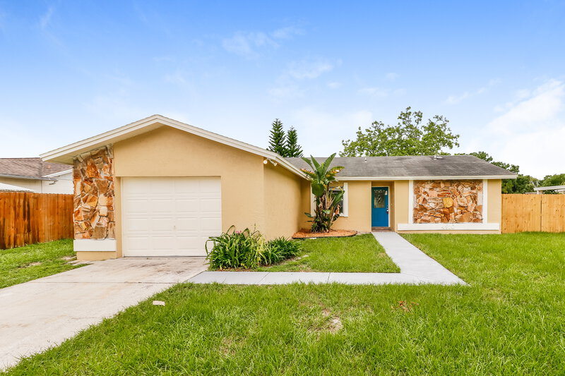 2,415/Mo, 4910 Hi Vista Cir Tampa, FL 33625 External View