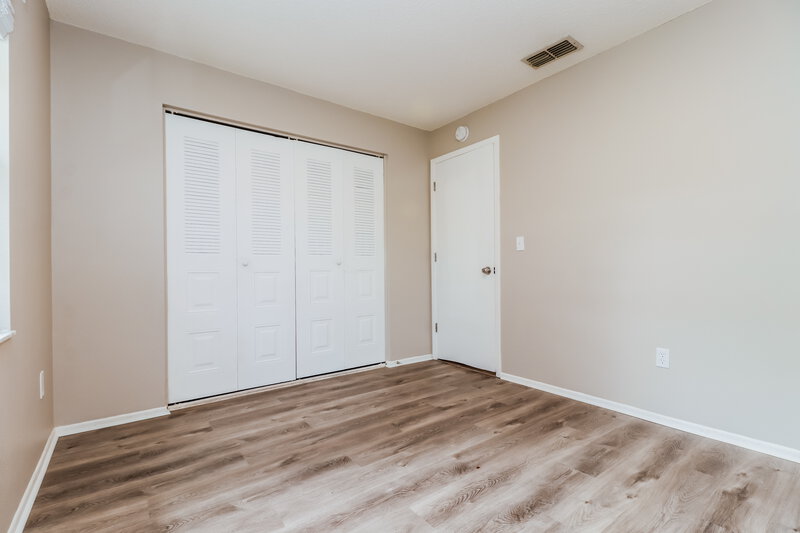 2,415/Mo, 4910 Hi Vista Cir Tampa, FL 33625 Bedroom View