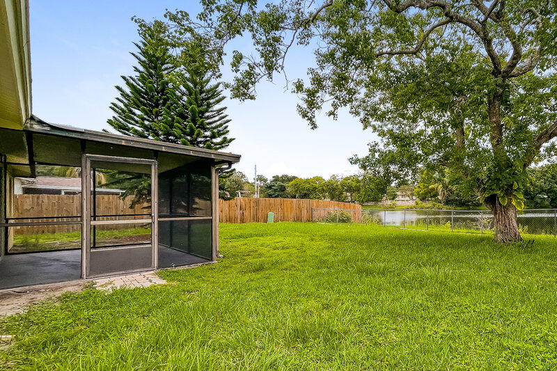 2,415/Mo, 4910 Hi Vista Cir Tampa, FL 33625 Rear View 2