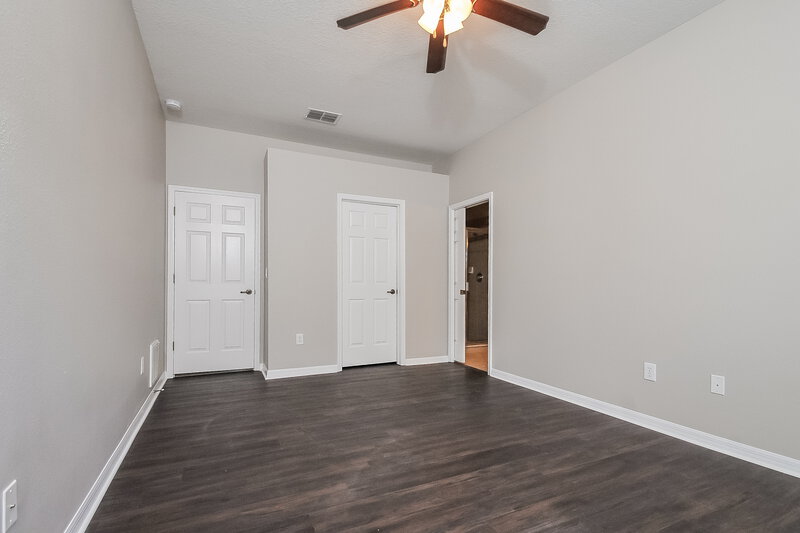 2,170/Mo, 912 15th St NE Ruskin, FL 33570 Main Bedroom View 2