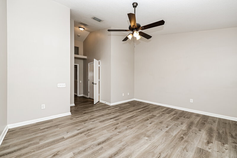 2,260/Mo, 13108 Early Run Ln Riverview, FL 33578 Main Bedroom View