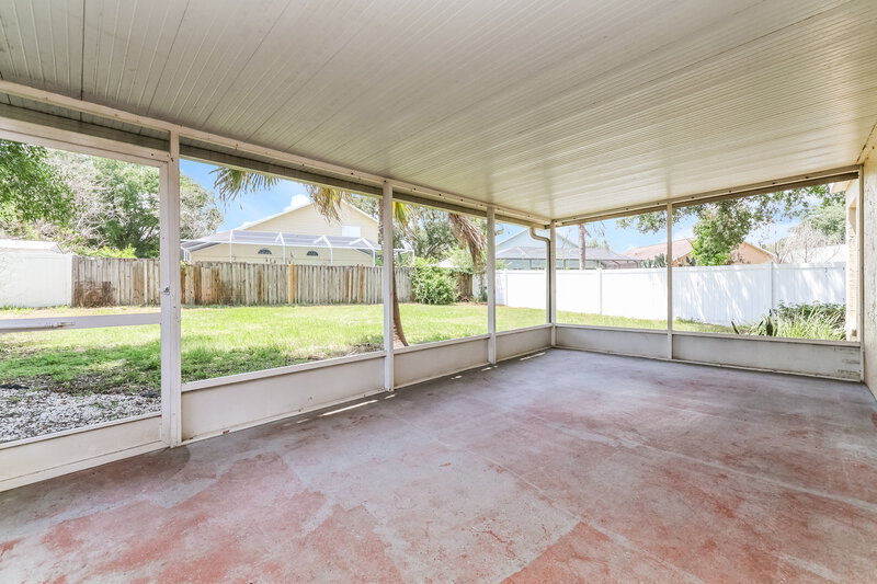 2,220/Mo, 416 Sangria Dr Valrico, FL 33594 Sun Room View