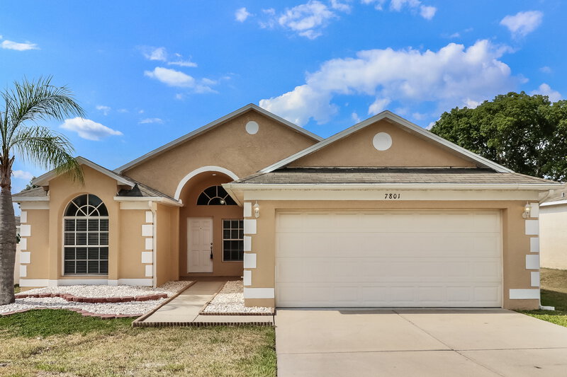 1,955/Mo, 7801 Merchantville Cir Zephyrhills, FL 33540 External View