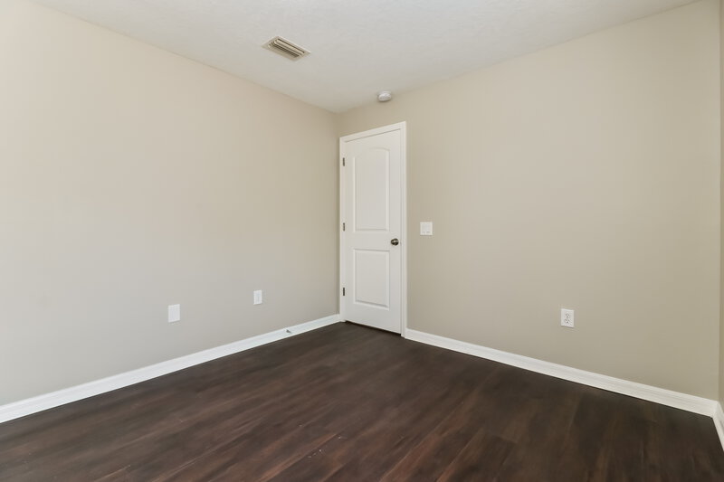 1,955/Mo, 7801 Merchantville Cir Zephyrhills, FL 33540 Bedroom View 2