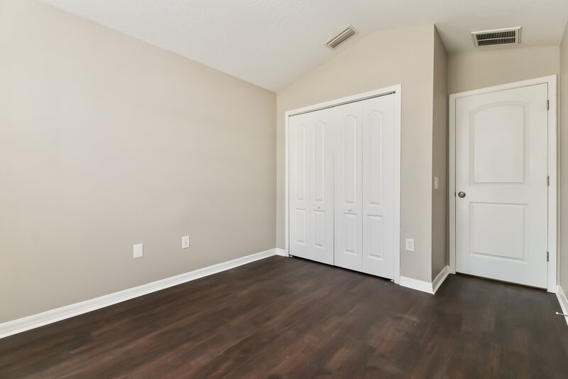 1,955/Mo, 7801 Merchantville Cir Zephyrhills, FL 33540 Bedroom View 3