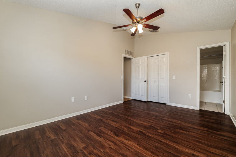 2,080/Mo, 30250 Rattana Ct Wesley Chapel, FL 33545 Main Bedroom View 2