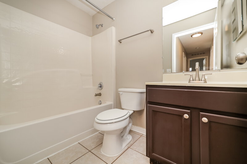 2,080/Mo, 30250 Rattana Ct Wesley Chapel, FL 33545 Bathroom View