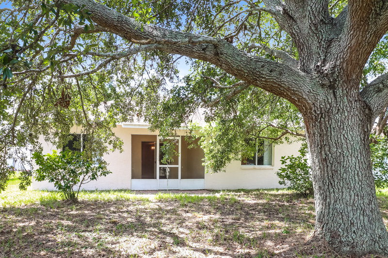 1,955/Mo, 12118 Feldwood Creek Ln Riverview, FL 33579 Rear View