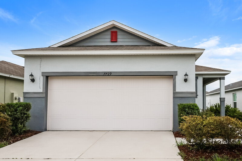 2,165/Mo, 7729 Sunshine Bridge Ave Gibsonton, FL 33534 External View