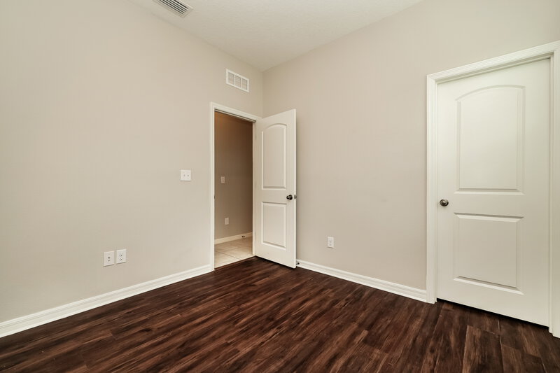 2,165/Mo, 7729 Sunshine Bridge Ave Gibsonton, FL 33534 Bedroom View 4