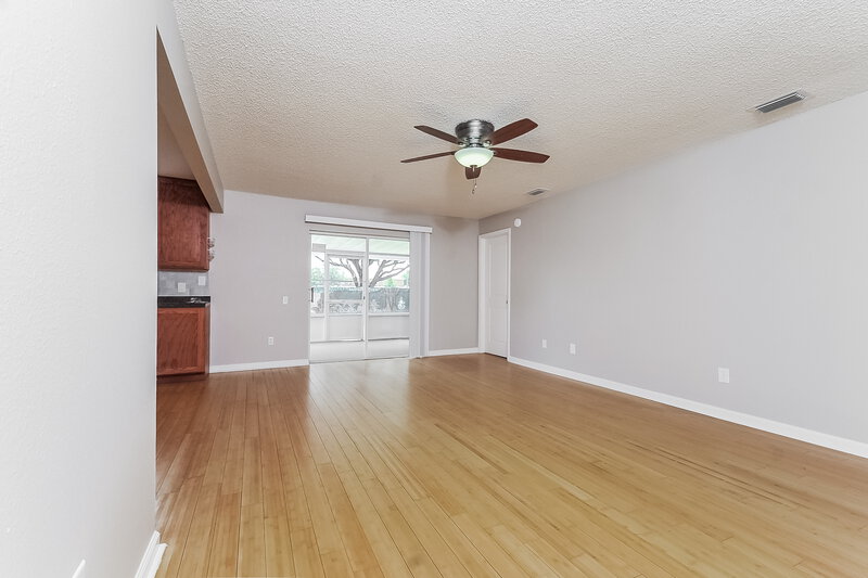 2,090/Mo, 12420 Dawn Vista Dr Riverview, FL 33578 Living Room View 2