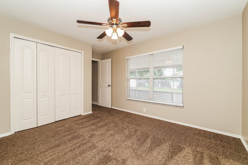 2,005/Mo, 12420 Dawn Vista Dr Riverview, FL 33578 Main Bedroom View 2
