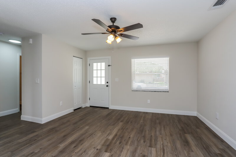 2,160/Mo, 1038 Bridlewood Way Brandon, FL 33511 Living Room View