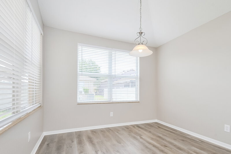 2,610/Mo, 1221 Barclay Wood Dr Ruskin, FL 33570 Dining Area View