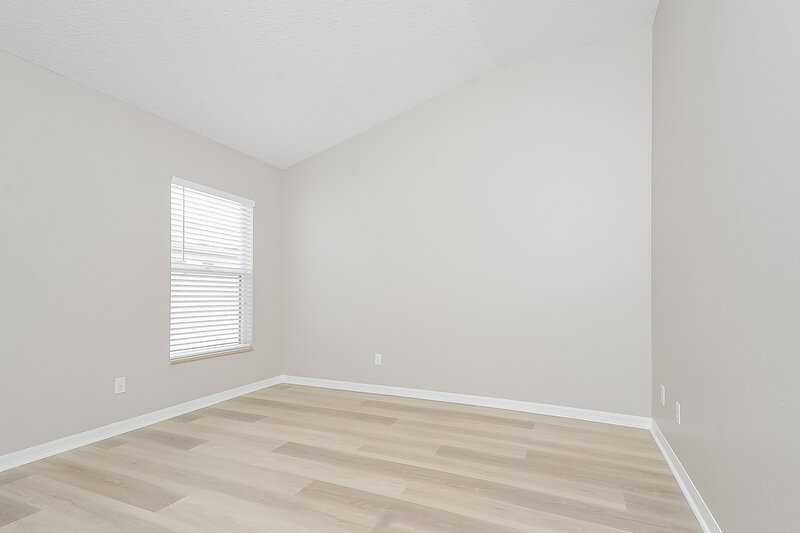 2,610/Mo, 1221 Barclay Wood Dr Ruskin, FL 33570 Bedroom View