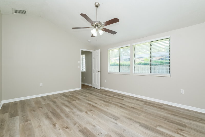 2,645/Mo, 1191 Mineola Cir Palm Harbor, FL 34683 Main Bedroom View 2