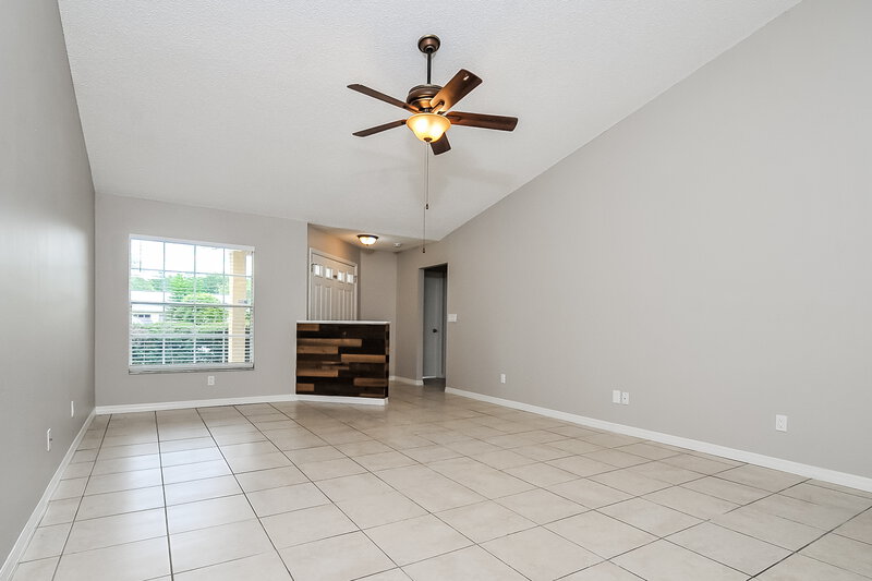 3,220/Mo, 1903 Dartford Ct Valrico, FL 33594 Living Room View