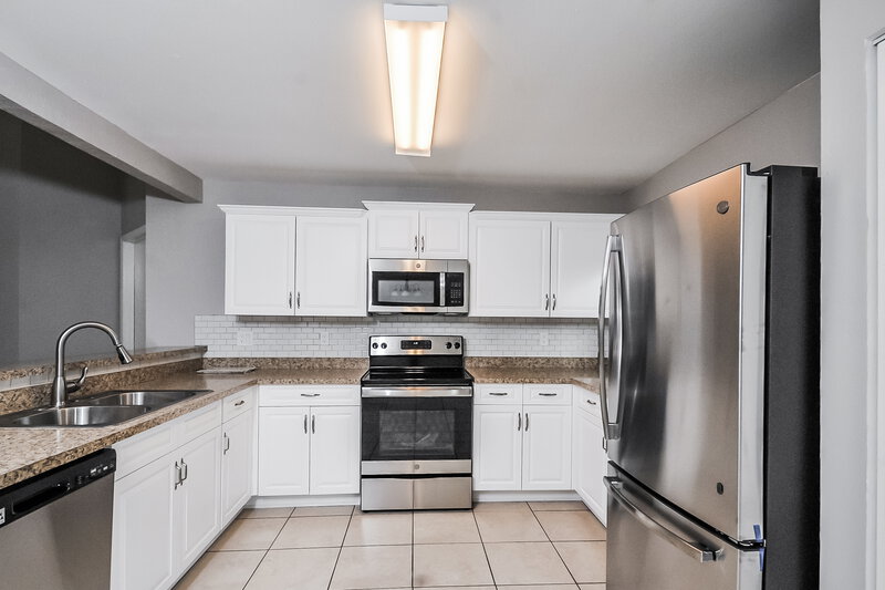 3,220/Mo, 1903 Dartford Ct Valrico, FL 33594 Kitchen View