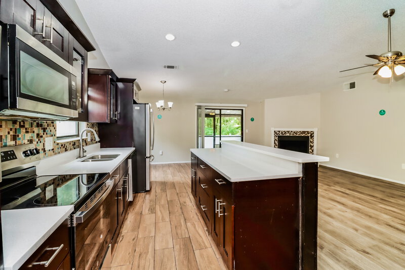 4,080/Mo, 12342 Witheridge Dr Tampa, FL 33624 Kitchen View
