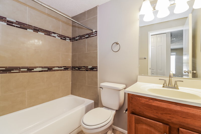 4,080/Mo, 12342 Witheridge Dr Tampa, FL 33624 Main Bathroom View
