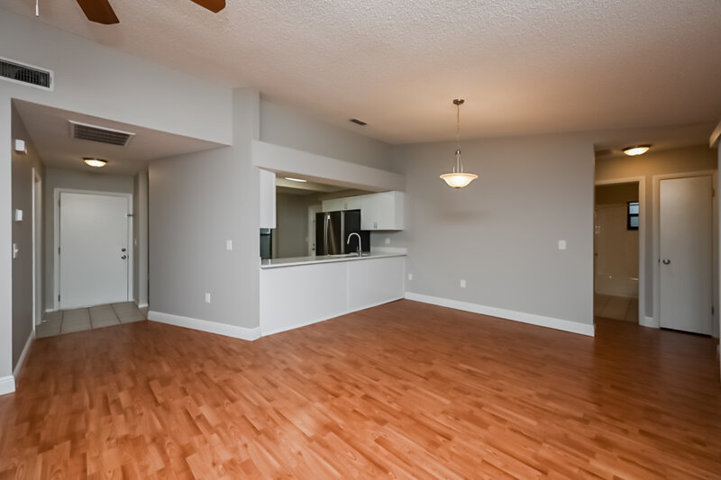 3,120/Mo, 9136 Lometa Ln Port Richey, FL 34668 Living Room View 2