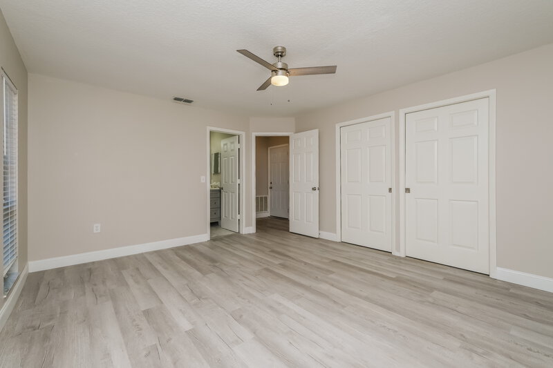 1,960/Mo, 7629 Bramblewood Dr Port Richey, FL 34668 Main Bedroom View 2
