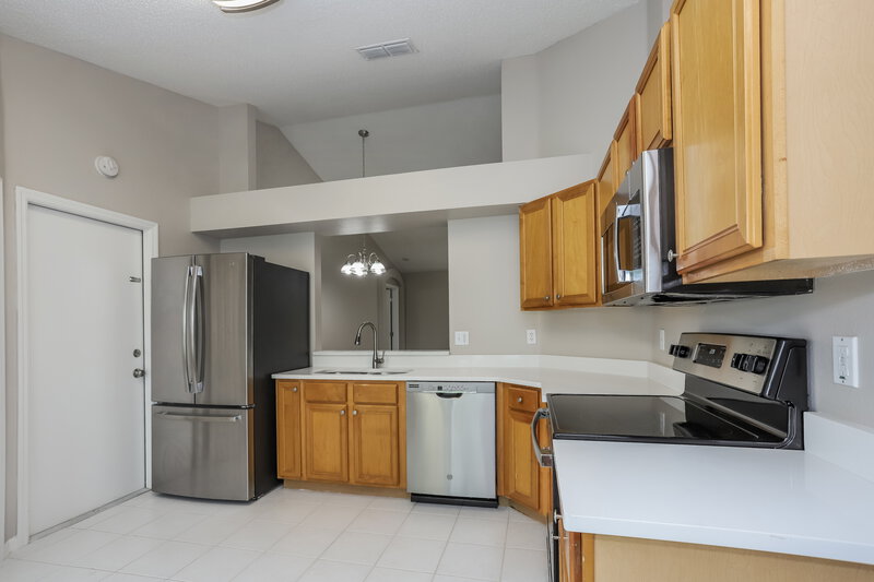3,770/Mo, 5910 Erhardt Dr Riverview, FL 33578 Kitchen View