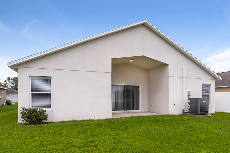 2,295/Mo, 2230 Colville Chase Dr Ruskin, FL 33570 Rear View