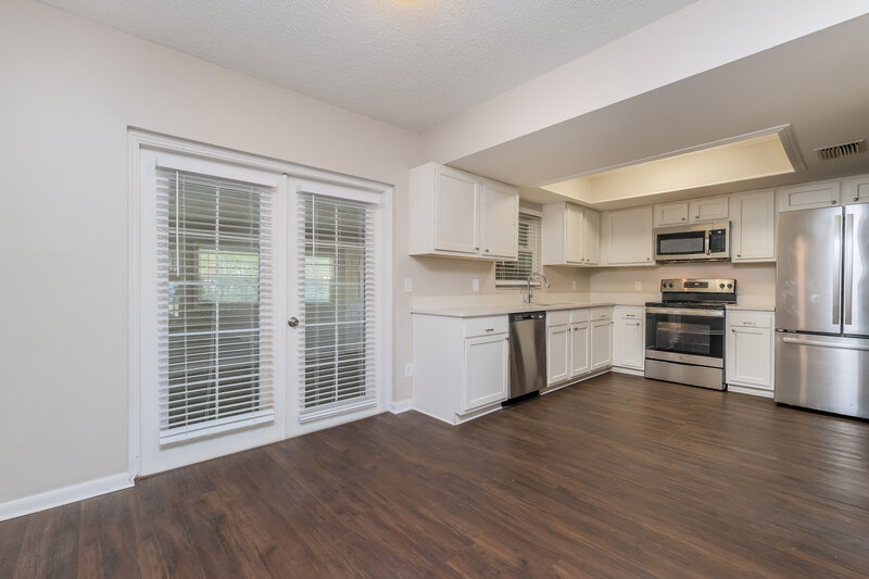 2,010/Mo, 226 Regal Park Dr Valrico, FL 33594 Dining Room View