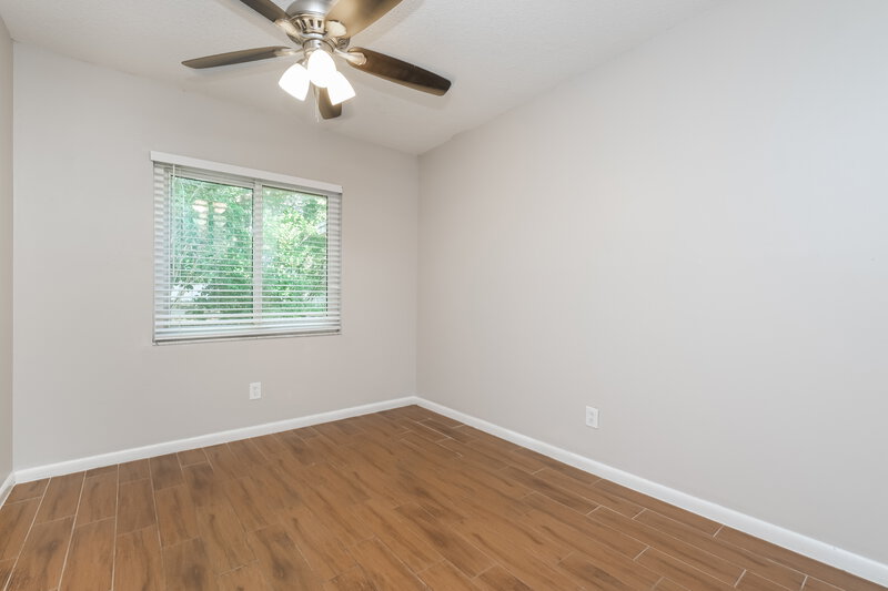 2,010/Mo, 226 Regal Park Dr Valrico, FL 33594 Bedroom View 2