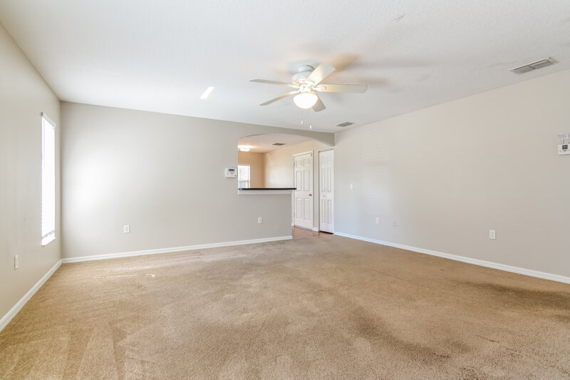 2,035/Mo, 2227 Unity Village Dr Ruskin, FL 33570 Living Room View 2