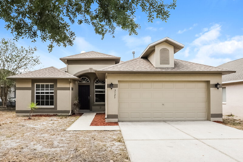 2,355/Mo, 3125 Summer House Dr Valrico, FL 33594 External View