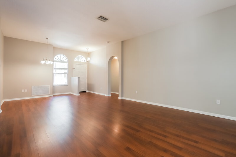 2,355/Mo, 3125 Summer House Dr Valrico, FL 33594 Living Room View