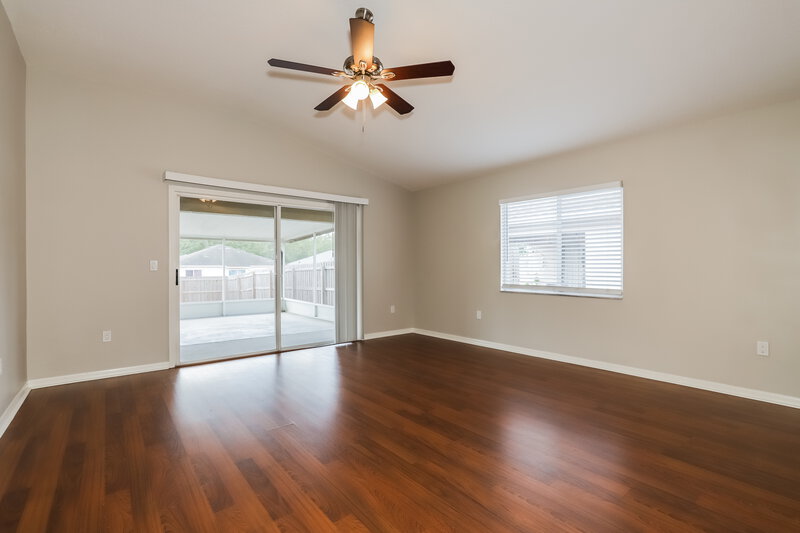 2,355/Mo, 3125 Summer House Dr Valrico, FL 33594 Living Room View 2