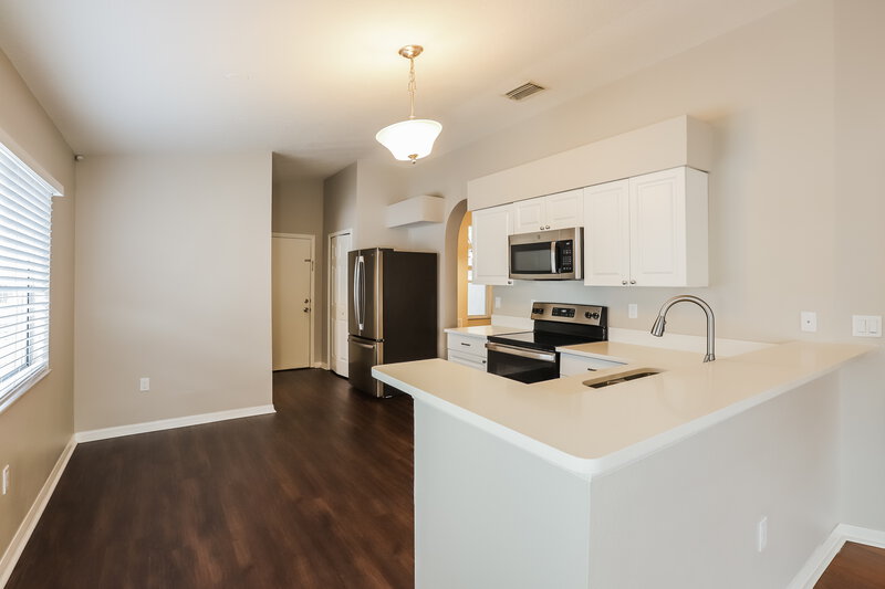 2,355/Mo, 3125 Summer House Dr Valrico, FL 33594 Kitchen View 2