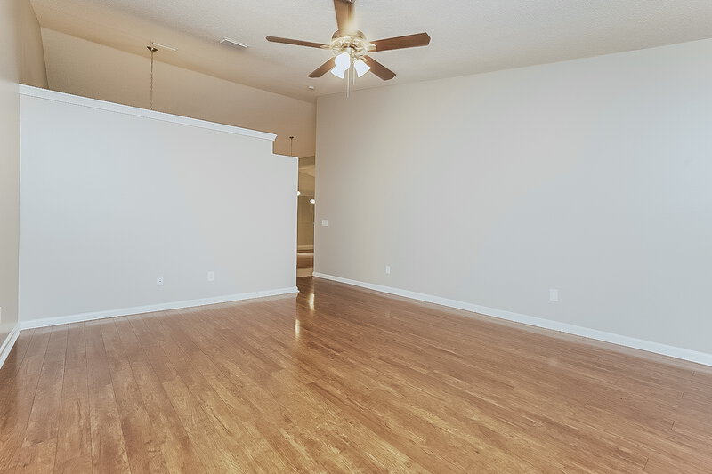 2,270/Mo, 24734 Silversmith Dr Lutz, FL 33559 Family Room View