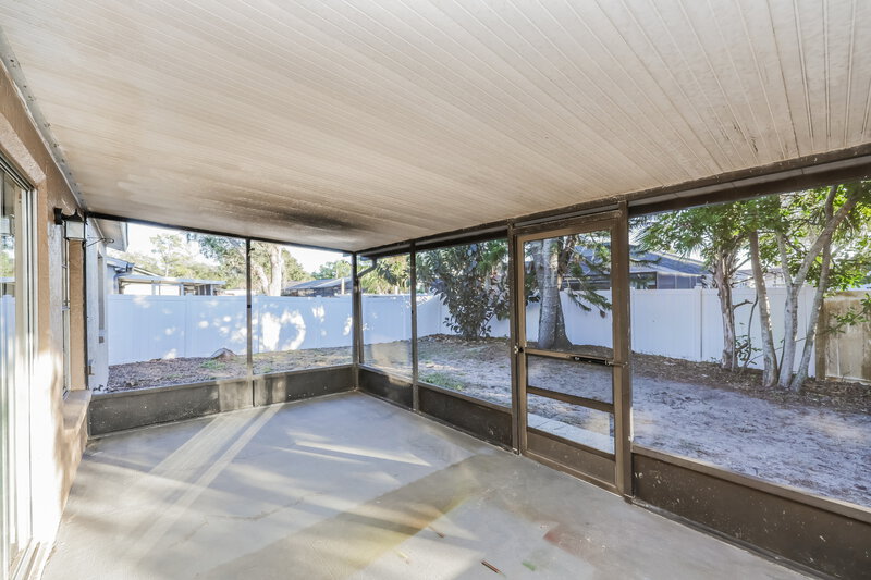 1,845/Mo, 11337 Blackbark Dr Riverview, FL 33579 Sun Room View